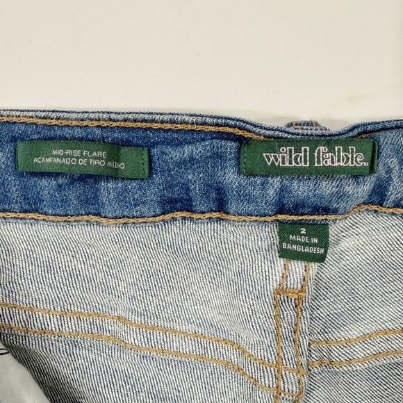 NEW Wild Fable Mid Rise Flare Jeans Sz 2 - Picture 8 of 13